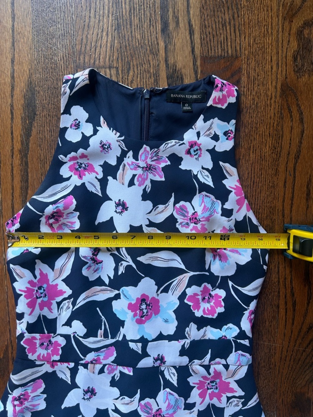 Banana Republic Sleeveless floral dress - Picture 3 of 10
